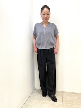 「UNTITLED（アンタイトル）の【洗える/清涼感】ドライタッチスリーブレスカーディガン（カーディガン/ボレロ、パープル系）」を使った、wachi1000さん（レディース）の春コーディネート