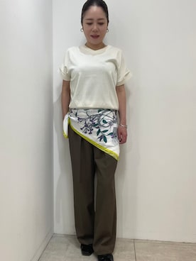 「UNTITLED（アンタイトル）の【前後2WAY】ドライタッチコットンプルオーバー（ニット/セーター、ホワイト系）」を使った、wachi1000さん（レディース）の夏コーディネート