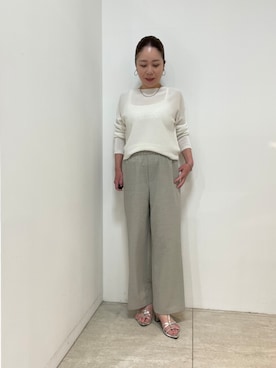 「UNTITLED（アンタイトル）の【古畑星夏さん着用/8色展開/程よい透け感】ドライタッチボートネックニット（ニット/セーター、ホワイト系）」を使った、wachi1000さん（レディース）の春コーディネート