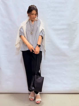 「SHOO・LA・RUE（シューラルー）の【ひんやり/洗濯機可/S-LL】オンにもオフにも マルチに使えるボタンレスカーディガン（カーディガン/ボレロ、ホワイト系）」を使った、fuuさん（レディース・156cm）の春コーディネート