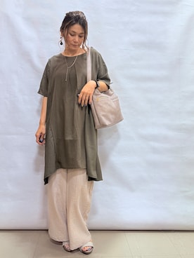 「SHOO・LA・RUE（シューラルー）の【洗濯機可/体型カバー】上から着るだけ 異素材切替 Aラインチュニックワンピース（チュニック、グリーン系）」を使った、fuuさん（レディース・156cm）の夏コーディネート