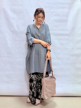 「SHOO・LA・RUE（シューラルー）の【ひんやり/S-LL/洗濯機可】体型カバーにも ゆるっとリラックスチュニック（ワンピース、ブルー系）」を使った、fuuさん（レディース・156cm）の夏コーディネート