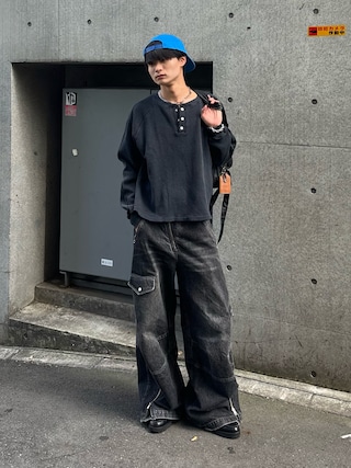 「Levi's（リーバイス）のLevi's/リーバイス 太め40mm ダブルピン ハトメ ベルト（ベルト）」を使った、中村瑞輝(みずきち)さん（メンズ・176cm）の秋コーディネート