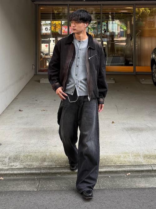 「SINSS(シンス)のCrew neck knit cardigan / クルーネックニットカーディガン(カーディガン/ボレロ)」を使った、中村瑞輝(みずきち)さん(メンズ・176cm)の秋コーディネート