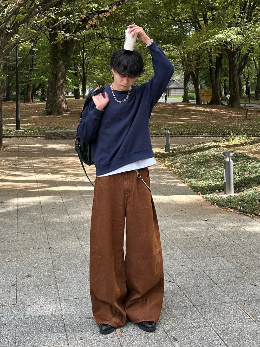 デニムパンツ（ブラウン系）を使った「シティーボーイ」の人気