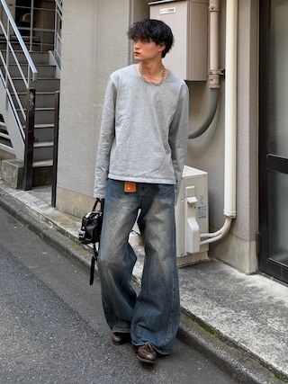 「LANDNESS(ランドネス)の【LANDNESS/ランドネス】COMPACT U-NECK FINGER HOLE L/S TEE/コンパクトUネックフィンガーホールロングスリーブTEE(Tシャツ/カットソー)」を使った、中村瑞輝(みずきち)さん(メンズ・176cm)の春コーディネート