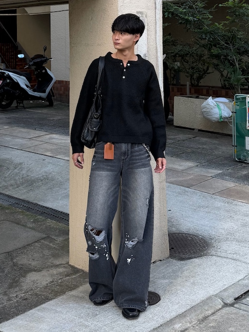 「ANDER HUNK（アンダーハンク）のMetal Henry neck Thermal Knit /メタルヘンリーネックサーマルニット（ニット/セーター）」を使った、中村瑞輝(みずきち)さん（メンズ・176cm）の秋コーディネート
