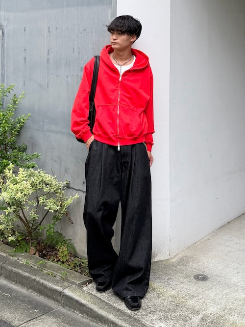 「SINSS（シンス）のHeavy weight double zip hoodie / ヘビーウェイトダブルジップフーディー（短丈）（パーカー）」を使った、中村瑞輝(みずきち)さん（メンズ・176cm）の秋コーディネート