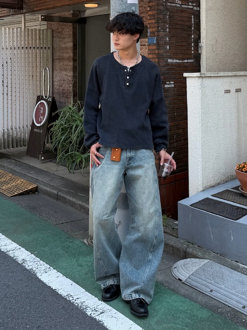 「ANDER HUNK(アンダーハンク)のMetal Henry neck Thermal / メタルヘンリーネックサーマル(Tシャツ/カットソー)」を使った、中村瑞輝(みずきち)さん(メンズ・176cm)の春コーディネート