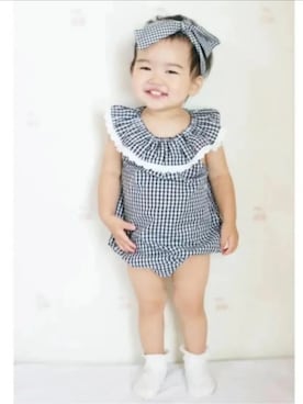 「アイテム（ロンパース、ブラック系）」を使った、cocoさん（キッズ・70cm）の秋コーディネート