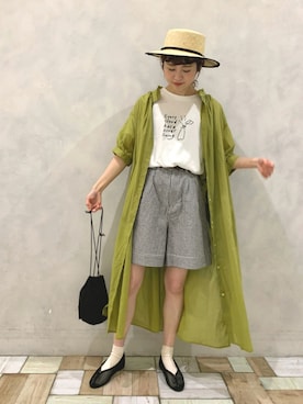 「POU DOU DOU（プードゥドゥ）の透かし編みカーディガン×Tシャツセット（カーディガン/ボレロ、イエロー系）」を使った、kondoさん（レディース・156cm）の夏コーディネート