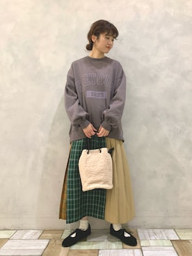 「POU DOU DOU（プードゥドゥ）の裏毛起毛ロゴプリントトレーナー（Tシャツ/カットソー、グレー系）」を使った、kondoさん（レディース・156cm）の秋コーディネート
