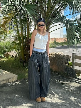 「WISH FOR EVER（ウィッシュフォーエバー）のASSORT SUPER BAGGY STUDS DESIGNS DOUBLE POCKET SLACKS（SETUP）/アソートスーパーバギースタッズデザインダブルポケットスラックス(セットアップ)（スラックス）」を使った、すみなさん（レディース・171cm）の秋コーディネート