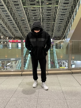 「ニットコーデ」｜「NIKE（ナイキ）のアイテム」を使った、RYO さん（メンズ・180cm）の秋コーディネート