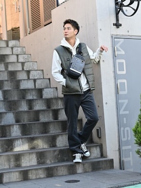 「NAVY（ネイビー）のアイテム（パンツ）」を使った、マックハウスZOZOスタイリスト メンズさん（メンズ・178cm）の冬コーディネート