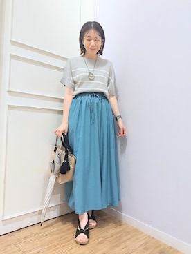 「SHOO・LA・RUE（シューラルー）の【毎日洗える/ひんやり/UV/S-LL】二の腕隠れる さらっとドルマン半袖ニット（ニット/セーター、グレー系）」を使った、miomioさん（レディース・157cm）の夏コーディネート