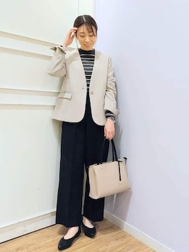 「アイテム（ノーカラージャケット）」を使った、miomioさん（レディース・157cm）の冬コーディネート
