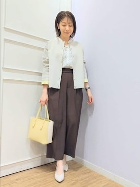 「SHOO・LA・RUE（シューラルー）の【洗濯機可/S-LL】明るい春カラー　品良くきまる 配色カーディガン（カーディガン/ボレロ、グレー系）」を使った、miomioさん（レディース・157cm）の春コーディネート