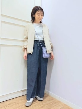 「SHOO・LA・RUE（シューラルー）の【防風/撥水/S-LL】ぽわんと大人かわいい　Vネックバルーンブルゾン（ブルゾン、ベージュ系）」を使った、miomioさん（レディース・157cm）の春コーディネート