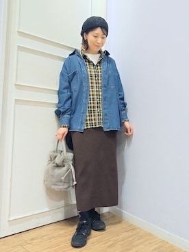 「アイテム（キャスケット、ブラック系）」を使った、miomioさん（レディース・157cm）の秋コーディネート