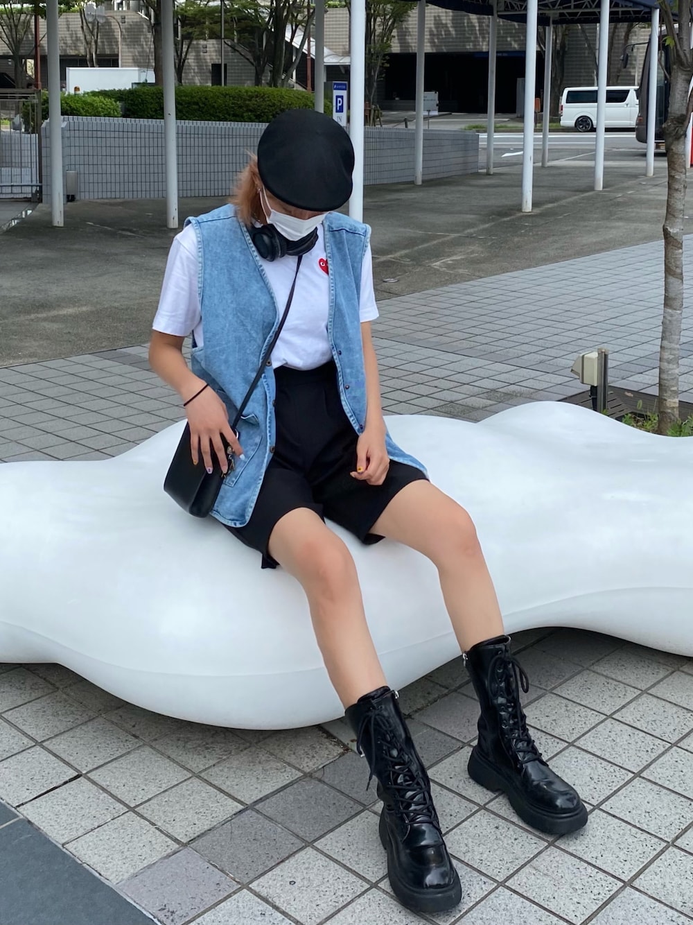 「おしゃれさんと繋がりたい、インスタフォローしてね！、19歳」｜「SPINNSのアイテム（ハンチング/ベレー帽、ブラック系）」を使った、23cnrさん（レディース・165cm）の秋コーディネートの1枚目の写真