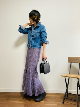 「くすみカラー」｜「アイテム（デニムジャケット）」を使った、Misakiさん（レディース・162cm）の秋コーディネート