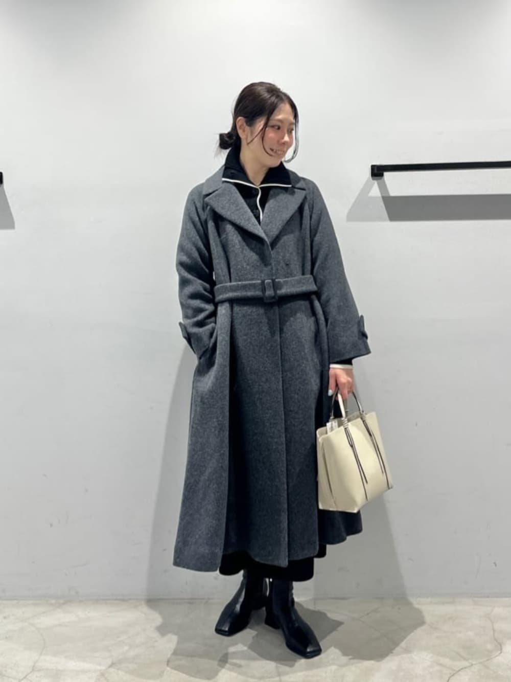 EMMEL REFINES＞EM ベルテッド フレア ロングコートを使った人気