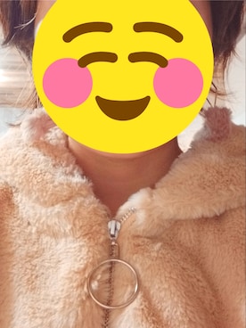 「アイテム（その他アウター、ピンク系）」を使った、🤕さん（レディース・164cm）の秋コーディネート