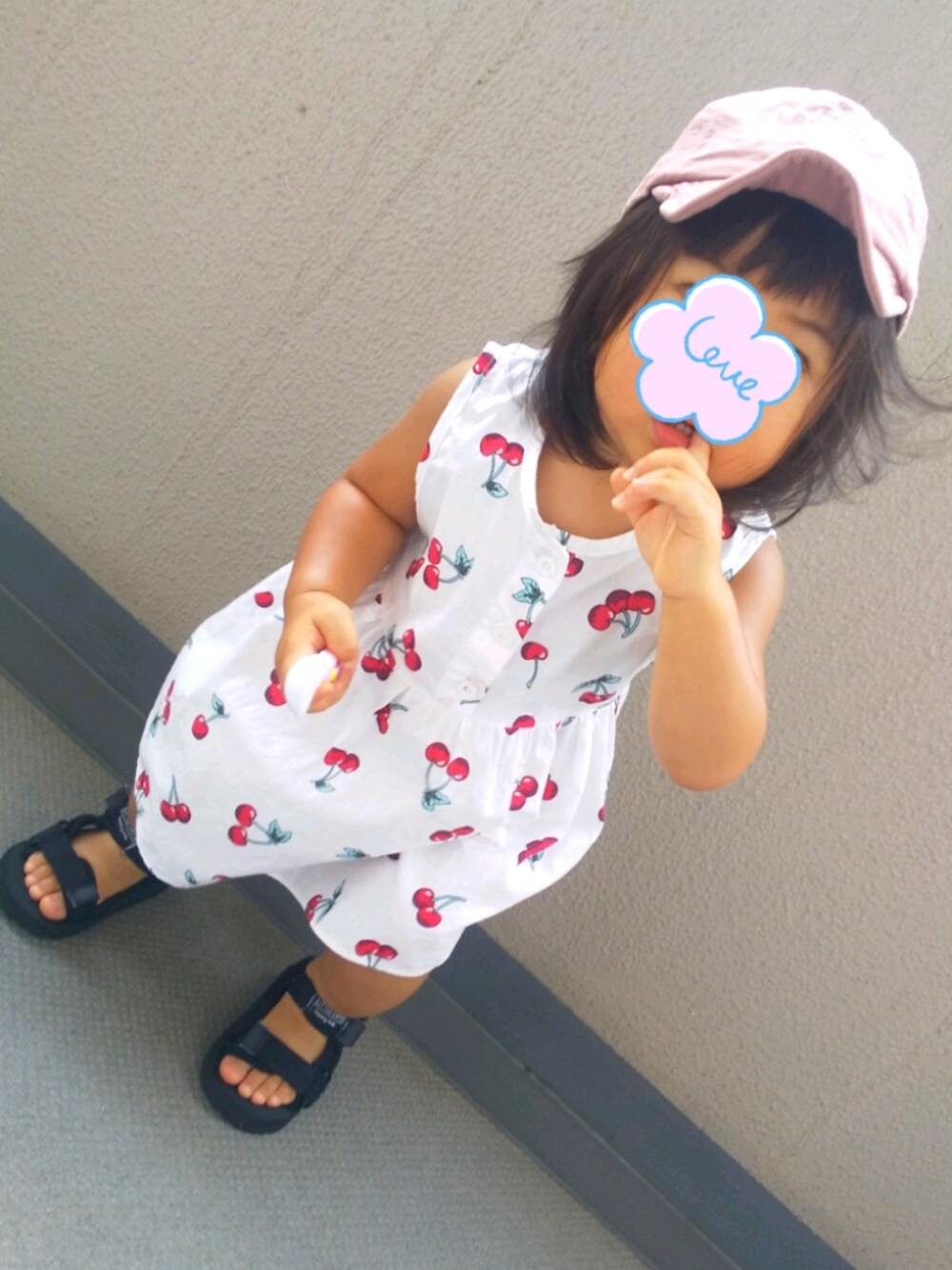 「キッズファッション、女の子コーデ、プチプラコーデ、1歳、ワンピース」｜「Birthdayのアイテム（キャップ、ピンク系）」を使った、にゃにゃ@２歳さん（キッズ・90cm）の夏コーディネートの1枚目の写真
