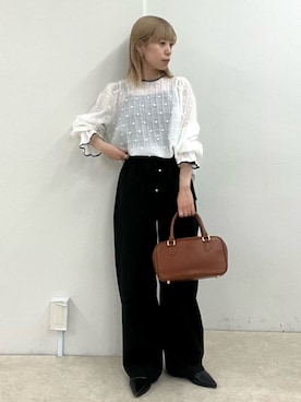 「fredy emue（フレディエミュ）の【接触冷感×UVカット/マルチ機能】ドライオックスセミワイドイージーパンツ（その他パンツ、ブラック系）」を使った、KANOKOさん（レディース・147cm）の春コーディネート