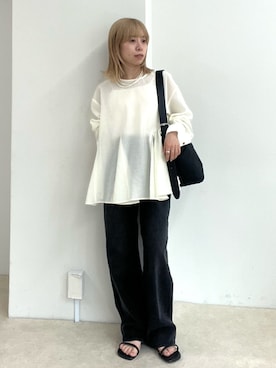 「fredy emue（フレディエミュ）のペプラムシアーボリュームブラウス（シャツ/ブラウス、ホワイト系）」を使った、KANOKOさん（レディース・147cm）の春コーディネート