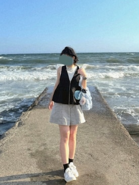 「アイテム（タンクトップ）」を使った、うみさん（レディース・156cm）の秋コーディネート