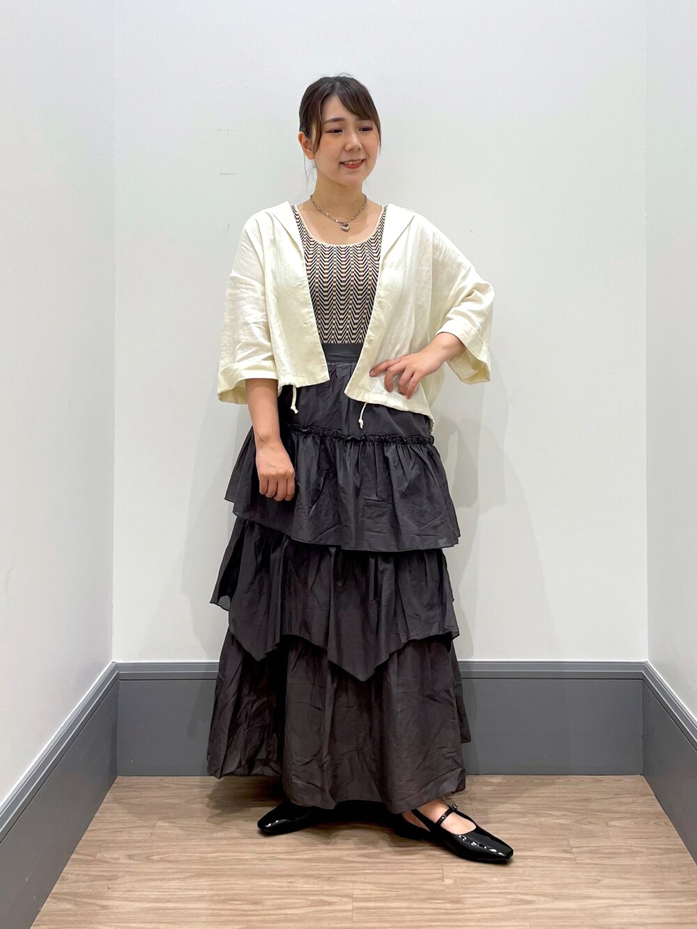 「スカート、LOWRYS FARM、ラクチンコーデ、シャツスタイル、お洒落さんとつながりたい、大人可愛い、低身長、大人女子、スッキリ」｜「LOWRYS FARMのキカガラアソートタンク　190498（Tシャツ/カットソー、ホワイト系）」を使った、よこさんさん（レディース・153cm）の夏コーディネートの1枚目の写真