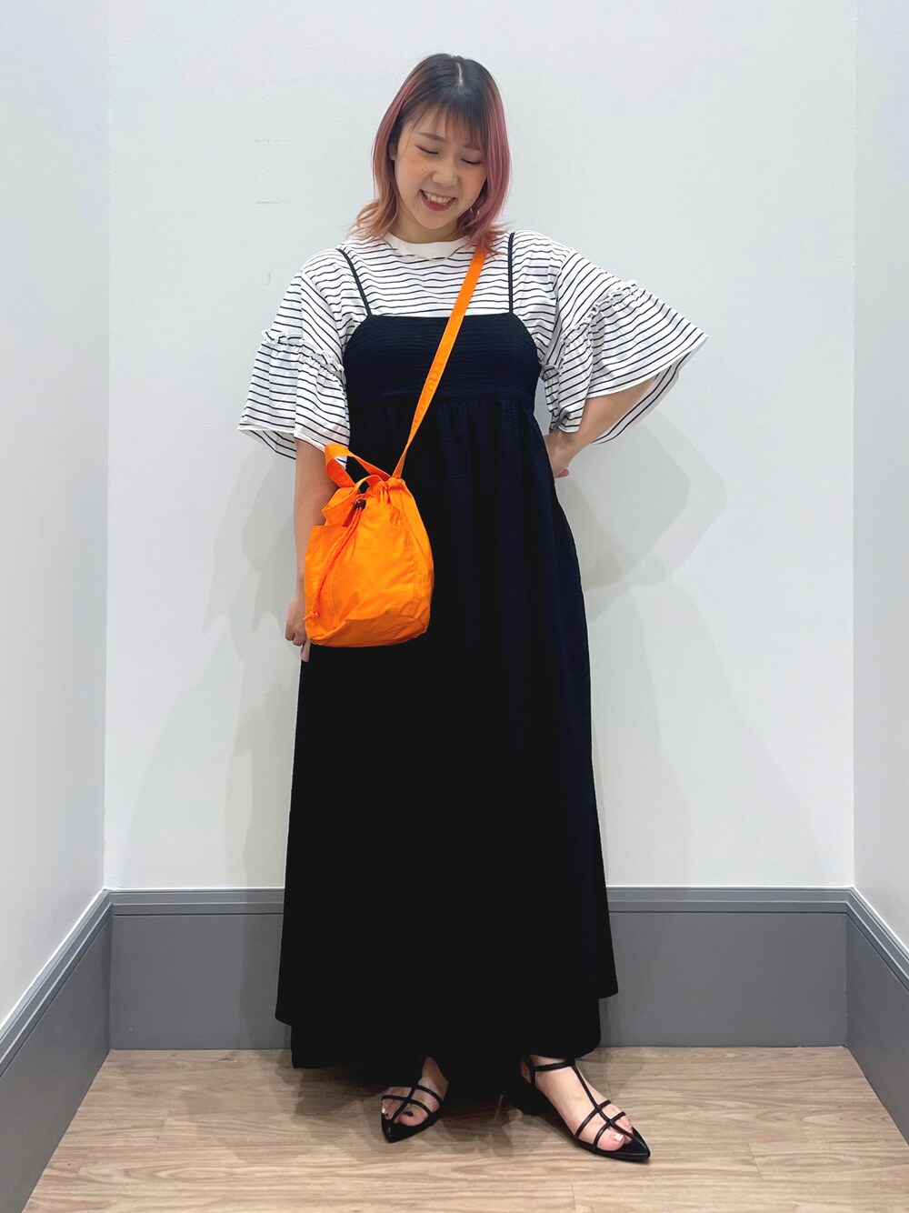「おでかけコーデ、きれいめカジュアル、オトナカワイイ、ラクチンコーデ、夏コーデ、低身長女子、いいね、save、フォローお願いします🤑、キャミワンピース、LOWRYS FARM、お洒落さんとつながりたい」｜「LOWRYS FARMのソデフリルＴシャツＳＳ　 907824（Tシャツ/カットソー、その他）」を使った、よこさんさん（レディース・153cm）の春コーディネートの1枚目の写真