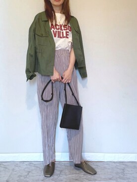 「肩掛け」｜「アイテム（スリッポン）」を使った、ＭAＲＩＮさん（レディース・165cm）の秋コーディネート
