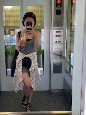 「H&M（エイチ・アンド・エム）のアイテム（ワンピース/ドレス、グレー系）」を使った、kozuecさん（レディース・160cm）の夏コーディネート