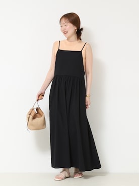 「NOLLEY’S Sophi（ノーリーズソフィ）の《接触冷感》ウォッシャブルドライトリコットキャミワンピース（ワンピース、ブラック系）」を使った、nol sachieさん（レディース・160cm）の夏コーディネート