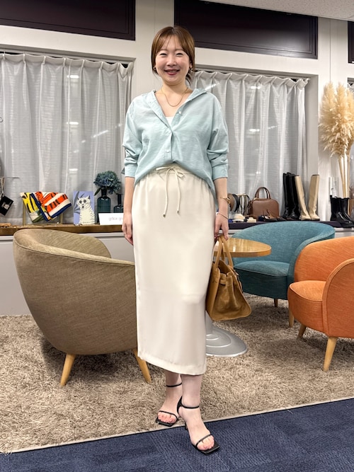 サテンのフレアがお洒落♪LouisVuitton ニットスカート ネイビー サテンフレアスカート（スカート）｜hinari（ヒナリ）の