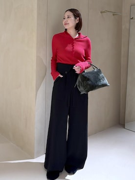 「アイテム（ハンドバッグ、グリーン系）」を使った、YUIさん（レディース・161cm）の秋コーディネート