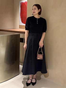 「ROPE'（ロペ）の前後2WAY5分袖プルオーバー/イージーケア（ニット/セーター、ブラック系）」を使った、YUIさん（レディース・161cm）の春コーディネート