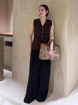 「ROPE'（ロペ）の【一部店舗限定】【REALM（レルム）】BAKER PANTS｜ワイドパンツ　26SS（その他パンツ、ブラック系）」を使った、YUIさん（レディース・161cm）の夏コーディネート