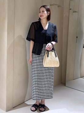 「ROPE'（ロペ）の[美人スカート]別注リネン混ギンガムチェックポケット付きタイトスカート/26SS・イージーケア（スカート、ブラック系）」を使った、YUIさん（レディース・161cm）の春コーディネート