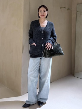 「アイテム（ハンドバッグ、グリーン系）」を使った、YUIさん（レディース・161cm）の秋コーディネート