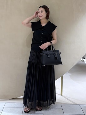 「ROPE'（ロペ）の【E'POR】A BAG Medium/通勤・26SS新型（ハンドバッグ、ブラック系）」を使った、YUIさん（レディース・161cm）の夏コーディネート