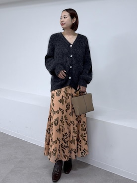 「アイテム（スカート、オレンジ系）」を使った、YUIさん（レディース・161cm）の秋コーディネート