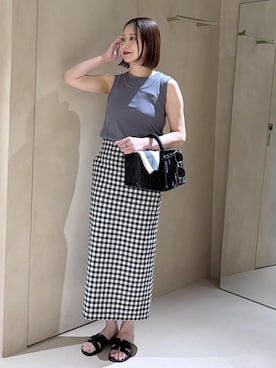 「ROPE'（ロペ）の[美人スカート]別注リネン混ギンガムチェックポケット付きタイトスカート/26SS・イージーケア（スカート、ブラック系）」を使った、YUIさん（レディース・161cm）の春コーディネート