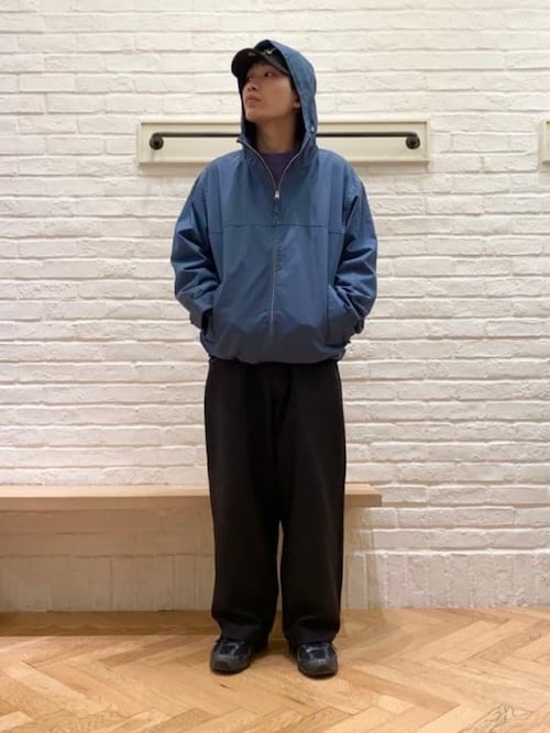 美品 MHL. フード付き ブルゾン コットンナイロン ゆったりめ ネイビー MHL.（エムエイチエル）の「PADDED COTTON NYLON（ブルゾン