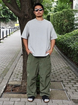 「アイテム（カーゴパンツ）」を使った、B:MING by BEAMS MENさん（メンズ・178cm）の夏コーディネート