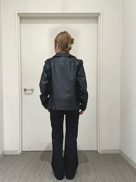 「AVIREX（アヴィレックス）のアイテム（ライダースジャケット）」を使った、Акаяiさん（レディース・155cm）の秋コーディネート