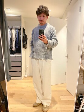 「AndersonBell（ アンダースンベル）のアイテム（ニット/セーター、グレー系）」を使った、fumiさん（メンズ・176cm）の冬コーディネート